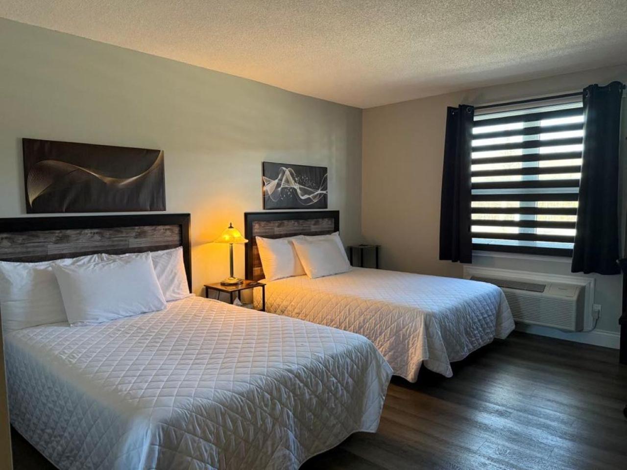 Auberge Micky Inc Edmundston Exterior foto